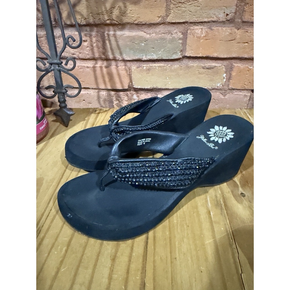 Yellow Box 6.5 Flip Flops Black Leather Chunky Rhinestone Beaded  Wedge Sandals